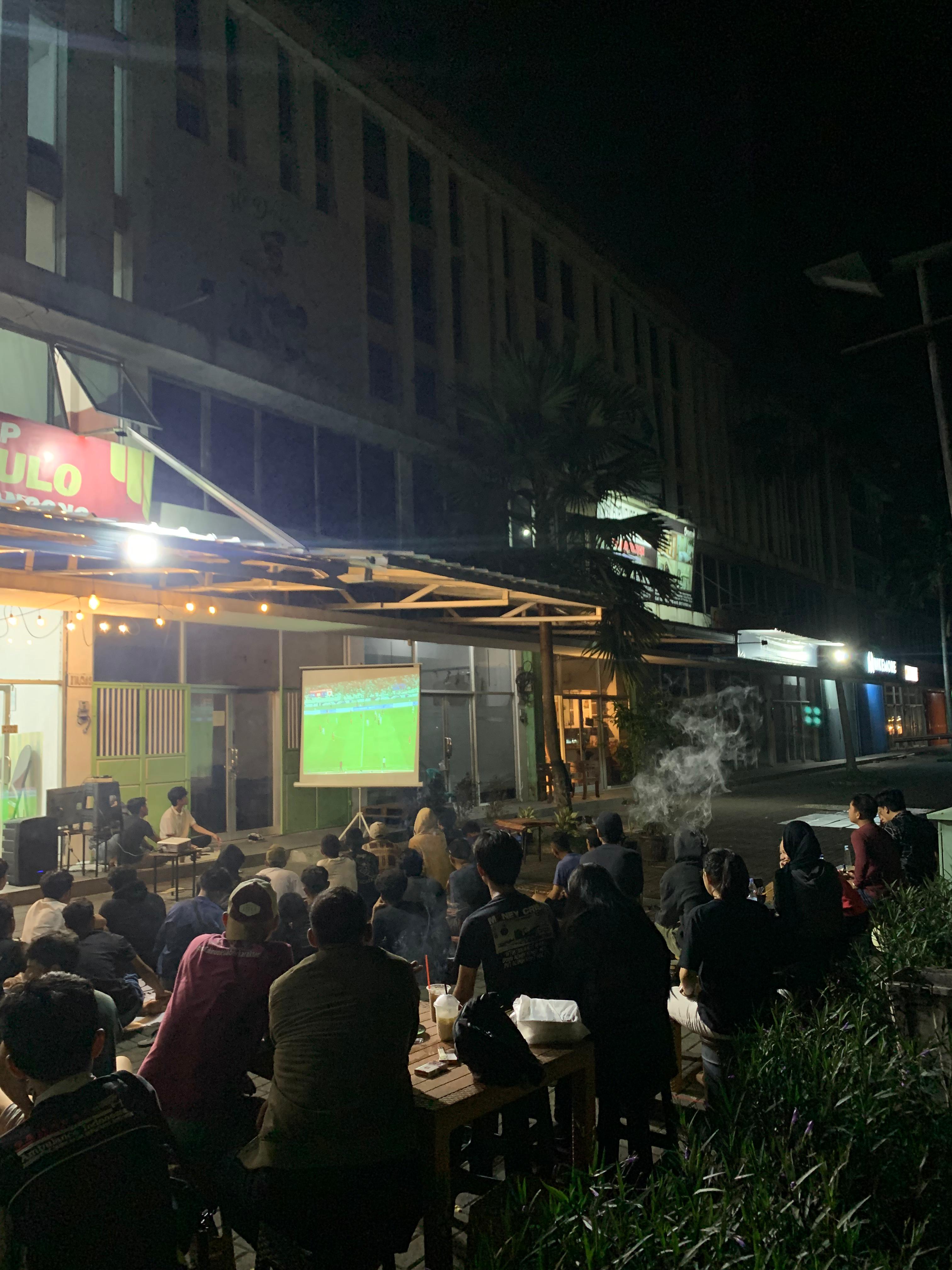 Suasana nonton bareng